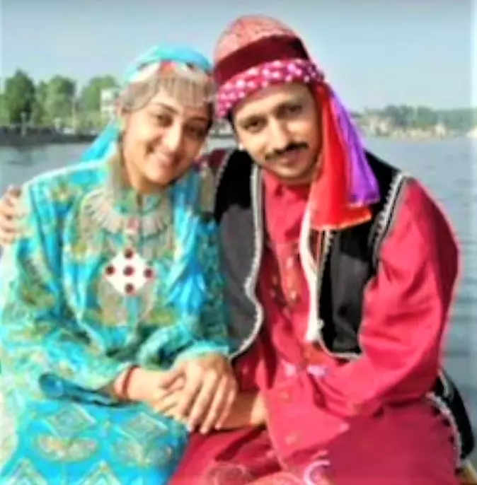 Jammu-Kashmir-Traditional-Dress