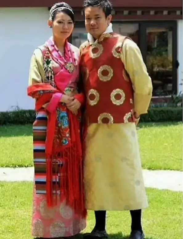 Sikkim-Traditional-Dress