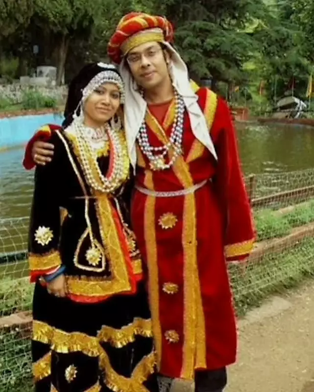 Uttarakhand-Traditional-Dress